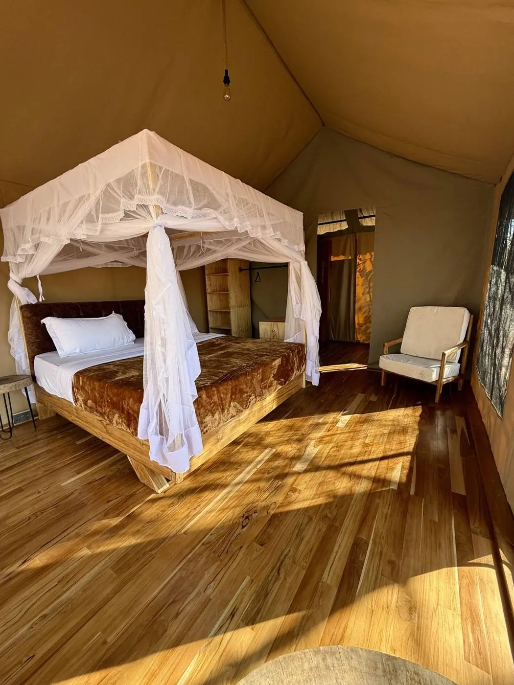 Luxury Jungle Tent at Camp Lilac — photo 3